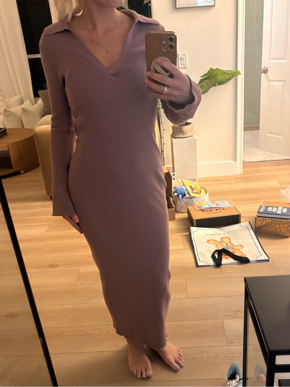 L*SPACE V-Neck Sweater Maxi Dress in Mauve w/ Collar